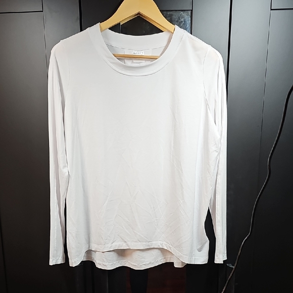 Athleta With Ease Long Sleeve Top White Size S Relaxed Crewneck Tee Layering - Picture 1 of 8